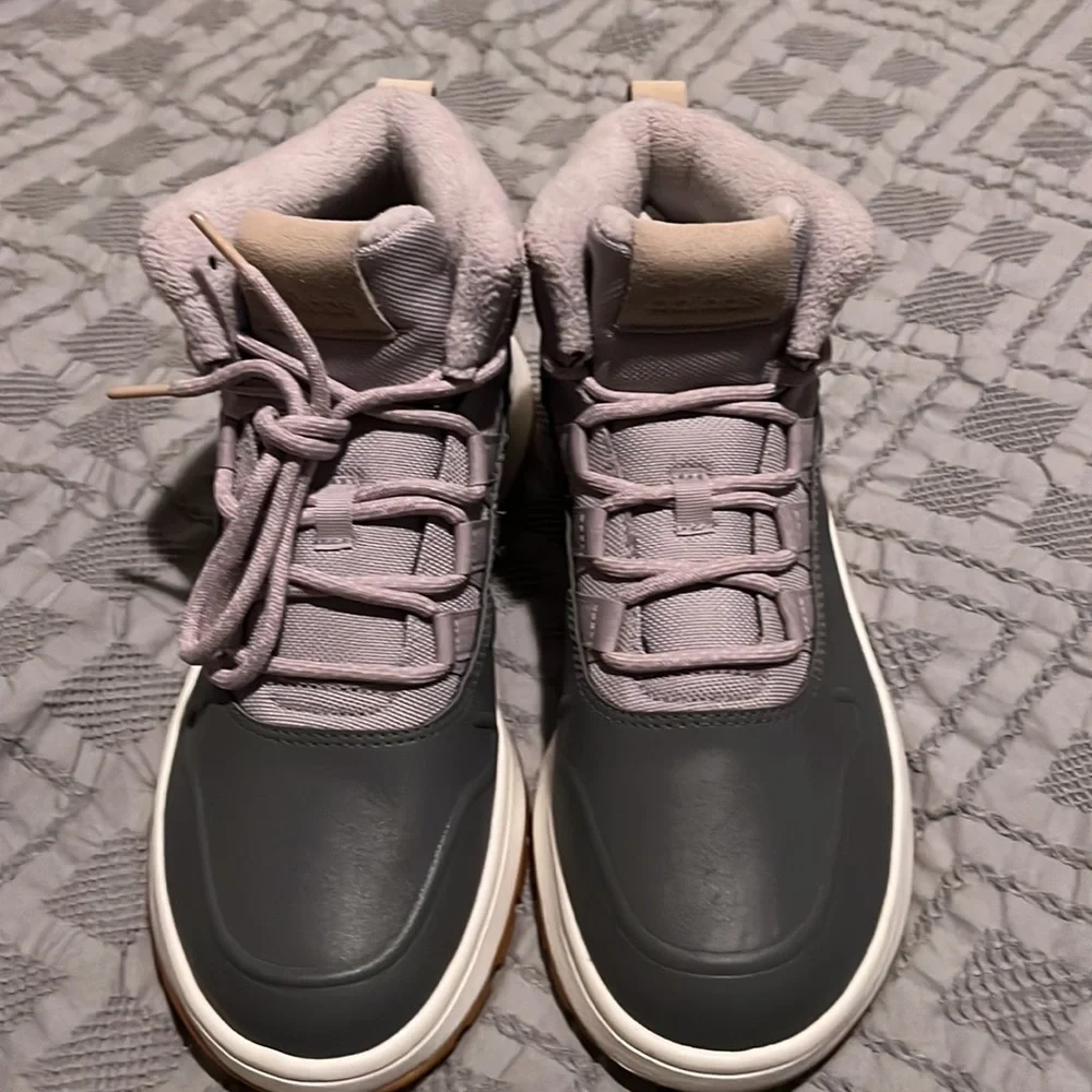 Adidas Fusion Lace Up Boot. Mauve. BNWOB. Size 8.5 - Picture 5 of 5